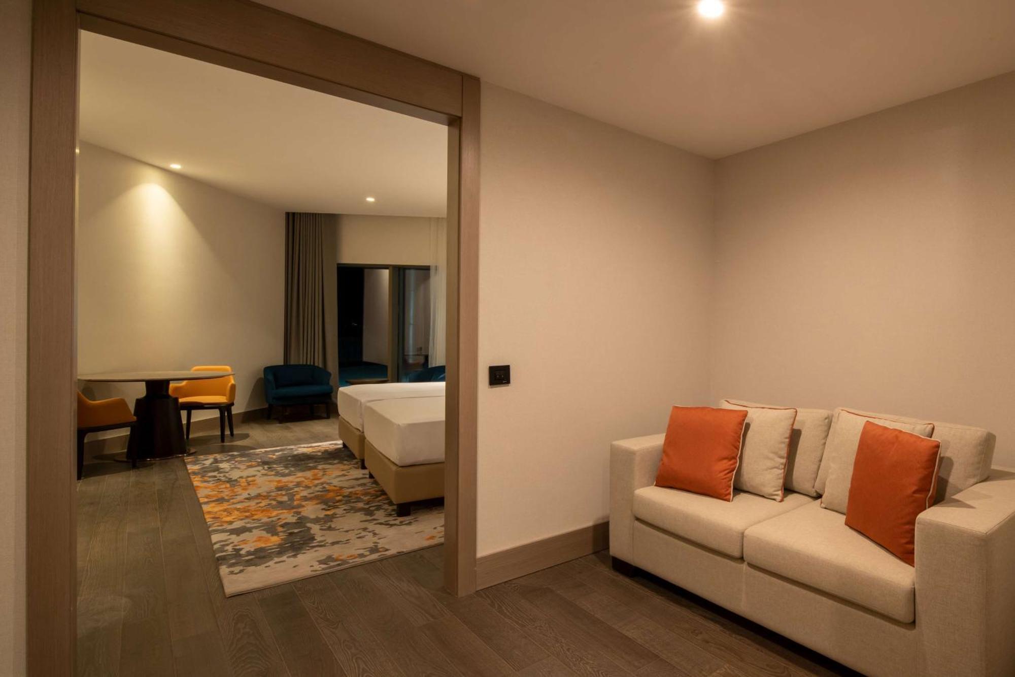 Hilton Mall Of Istanbul Istambul Exterior foto A suite at the hotel